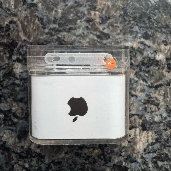 2GB iPod shuffle - Picture 4 of 5